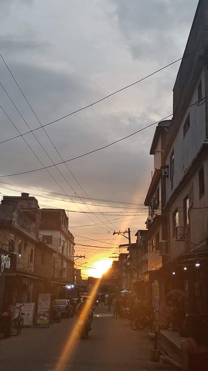 cachosdajessi's tweet image. “O Senhor é a minha luz e a minha salvação; a quem temerei? O Senhor é a força da minha vida; de quem me recearei?” — Salmos 27:1🩵💫#Deus #pordosol #Rj