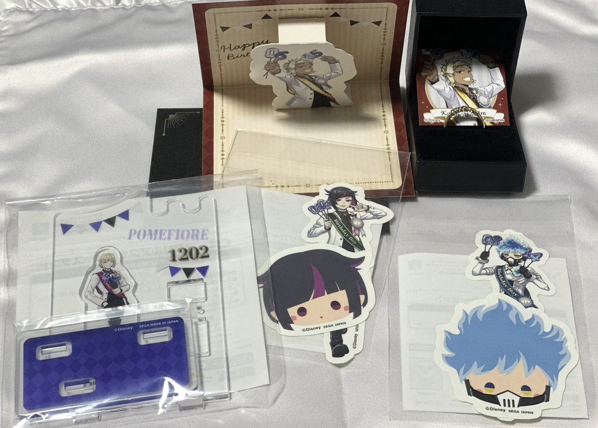 【📢お知らせ　FFさん限定 】

ffさん限定でツイステグッズ達を交換orお譲りしたいと思います☺️✨
同作か過去作でも良いので出来ればオクタヴィネル、トレイ、マレウスに基本的には交換をお願いします！

もし上記の条件がなくても欲しい方がいましたらお譲りしたいと思いますのでDMまでお願いします😌