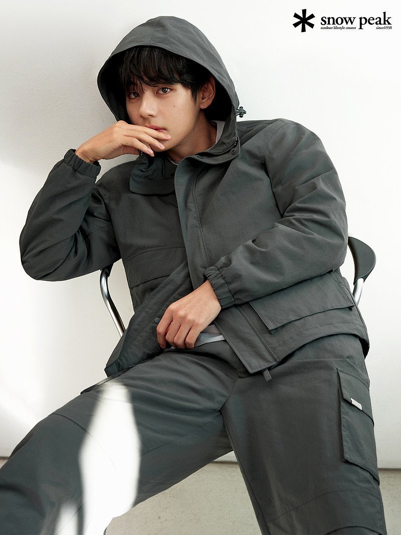 ปักตัวนี้เลยฮะ 😍

SNOW PEAK AMBASSADOR V
V FACE OF SNOW PEAK APPAREL
#TaehyungxSnowPeak
#VxSnowPeakApparel