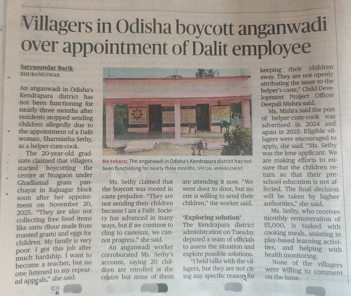 sbj_1991's tweet photo. It's a shame ! 😡
How could people do that ???
Where are we heading ???
What will the children learn ???
It's shocking to see such caste-based discrimination even after 78yrs of independence....
#casteism #OdishaNews #odisha #kendrapara #dalit https://t.co/Ip7ADnxigS