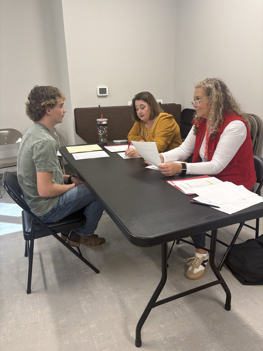 mindi_k_stout tweet media