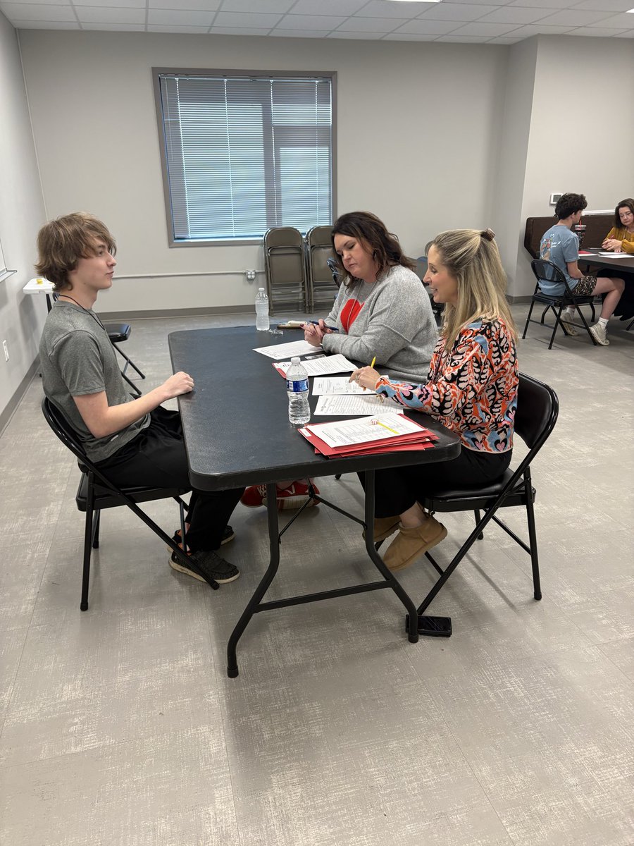 mindi_k_stout tweet media