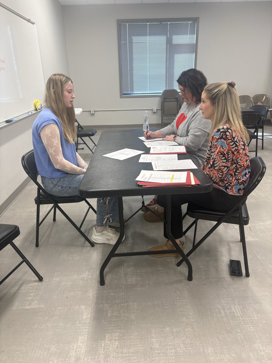 mindi_k_stout tweet media