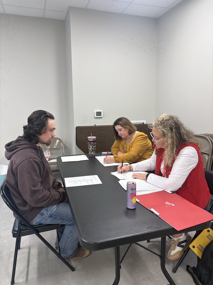 mindi_k_stout tweet media