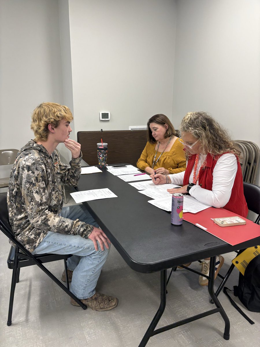 mindi_k_stout tweet media