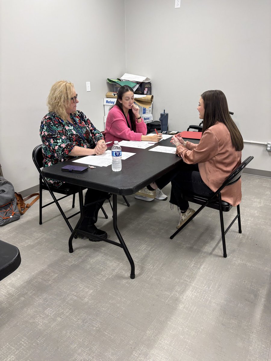 mindi_k_stout tweet media