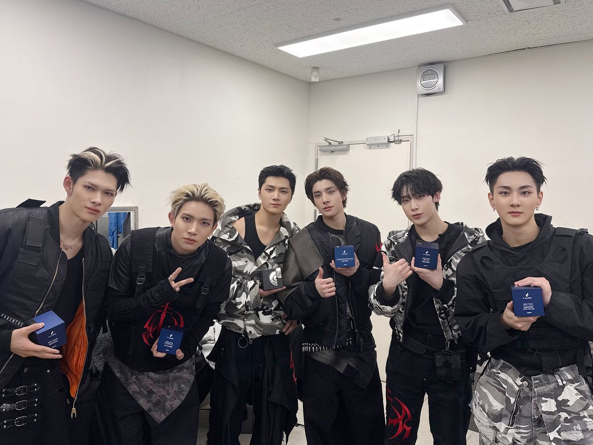 ENHYPEN「D AWARDS」で大賞含む6冠🏆️
2年連続最多冠王「これからも最善を」
oricon.co.jp/news/2435973/f…

#ENHYPEN