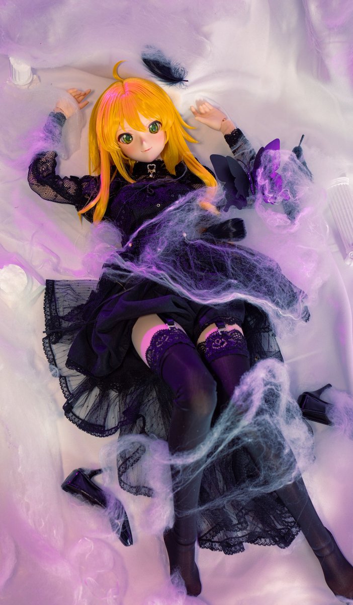 Aroundight_782's tweet photo. 蛛の網に落ちた黒い蝶🦋🦋🦋🦋
ちょっとアニメのRelationsの感じみたい
#アイドルマスター #星井美希 #ドール https://t.co/wrI2ig3HBQ
