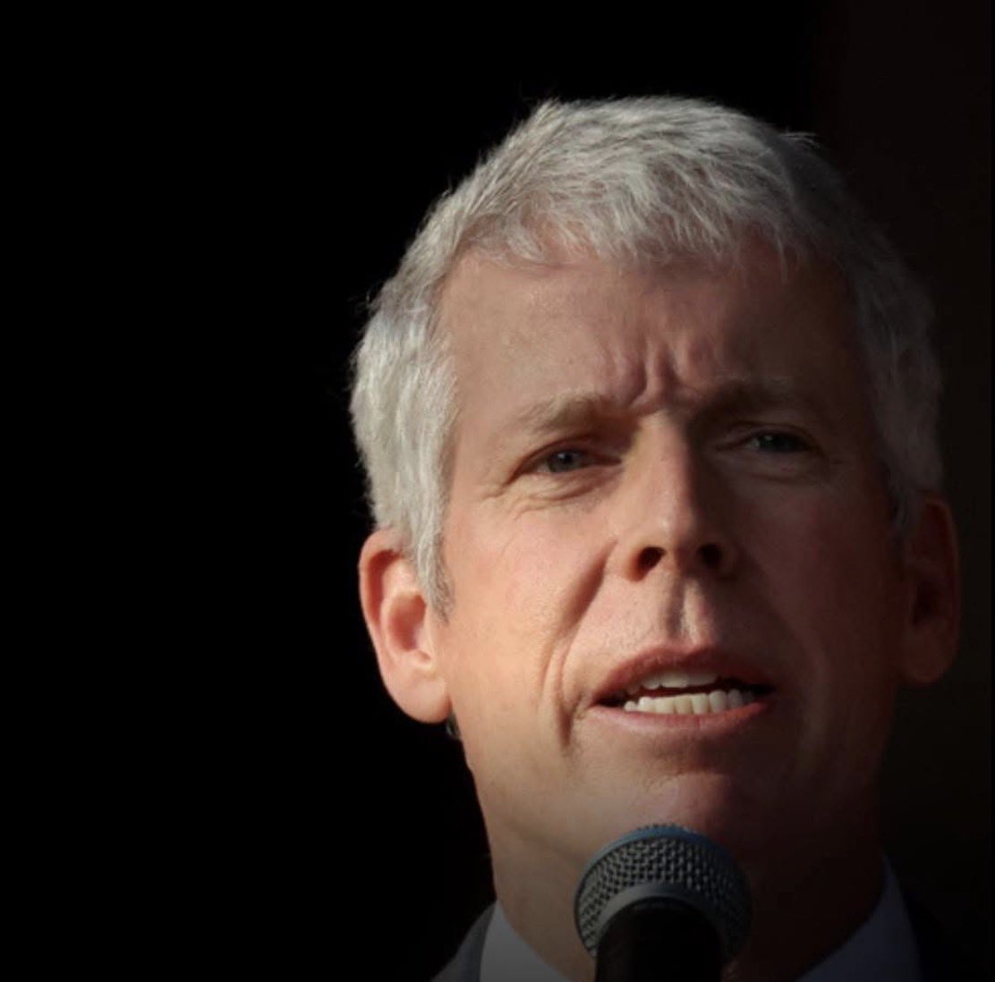 Jhonffonseca's tweet image. 🇺🇸🇻🇪 ÚLTIMA HORA 

¡DURO GOLPE DESDE WASHINGTON!

¡EE.UU. NO RECONOCE LA LEGITIMIDAD DEL RÉGIMEN INTERINO DE DELCY RODRÍGUEZ!

Los chavistas celebraban, ilusos... ¡Se les acabó la fiesta!

El secretario de Energía de EE.UU., Chris Wright, lo dijo claro ante periodistas:

"Estados…