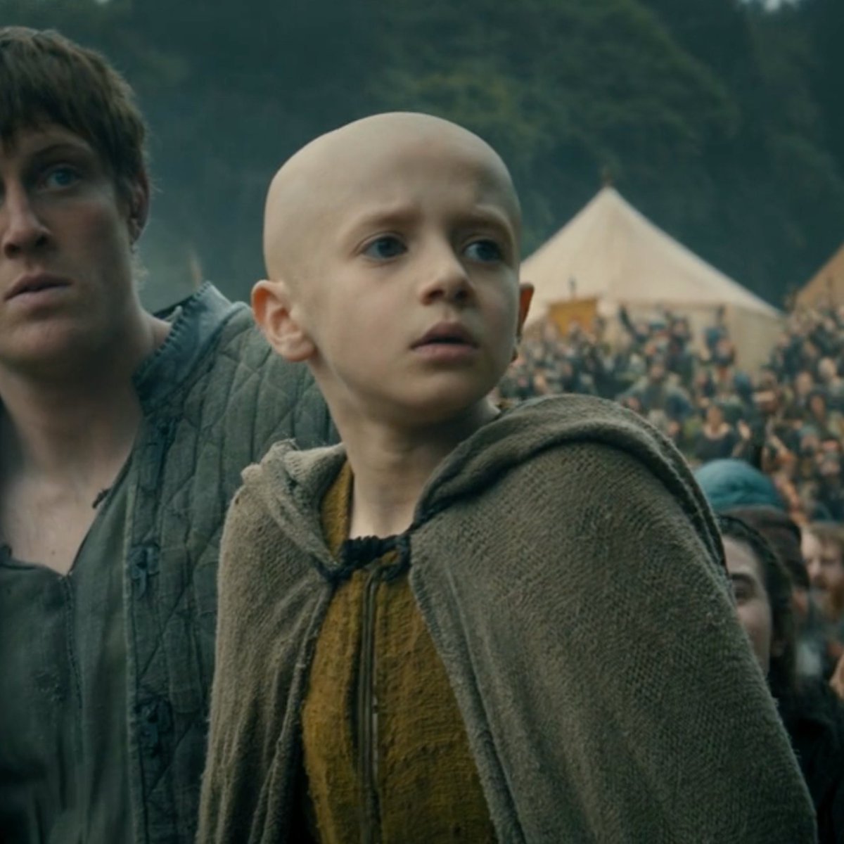 owlyonnaire's tweet photo. #AKnightOfTheSevenKingdoms #AKOTSK #GameOfThrones EGG > Dexter Sol Ansell/Connor Storrie https://t.co/TBdN0iO3x5