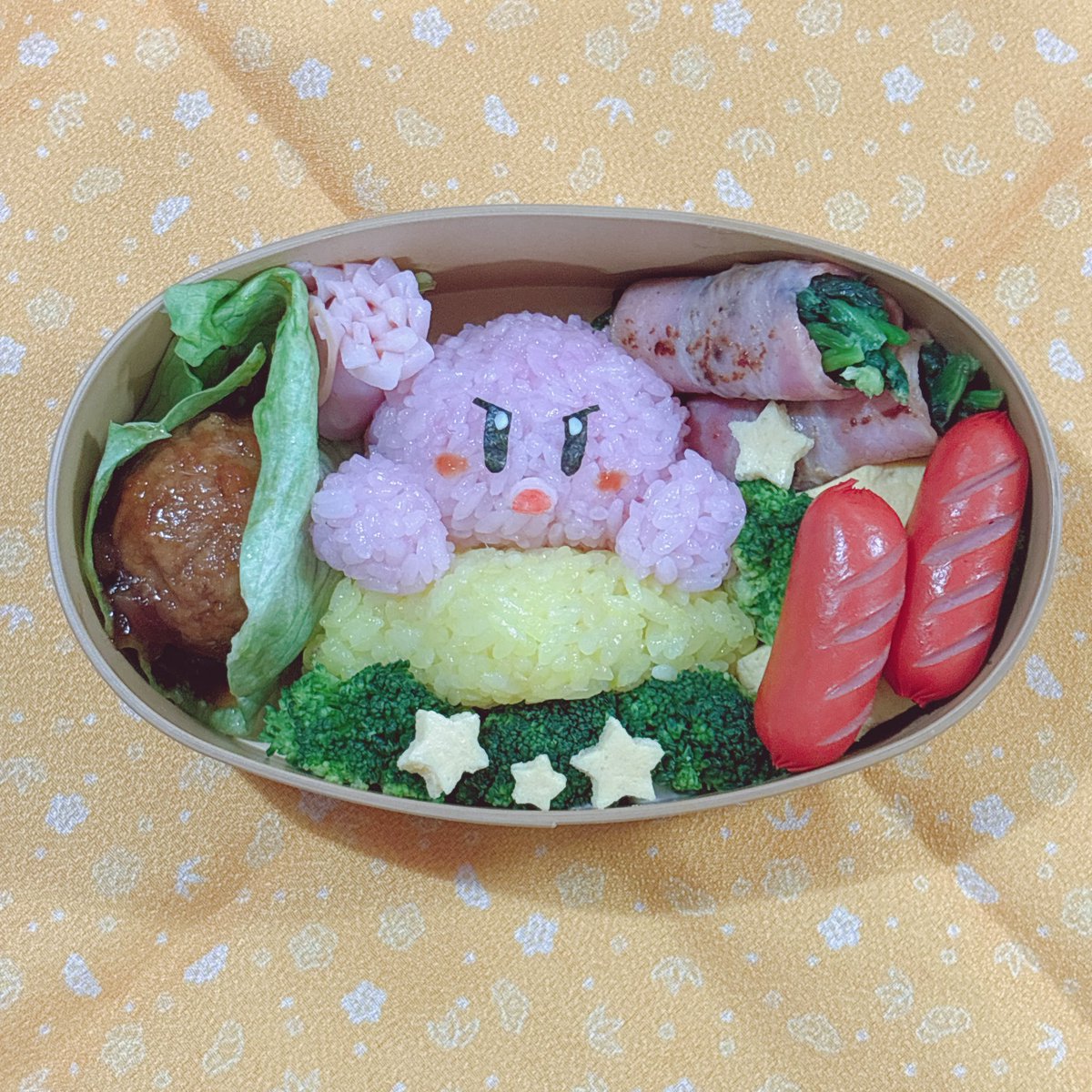 saki_libe's tweet photo. 79回目の夫お手製キャラ弁🍱

カービィのエアライダー💫

立体的で疾走感もあって、テンション上がった✨

#キャラ弁 #お弁当記録
#カービィ #エアライダー
#Kirby #KirbyAirRiders
#Nintendo #NintendoSwitch2 https://t.co/atwzZWpbEf