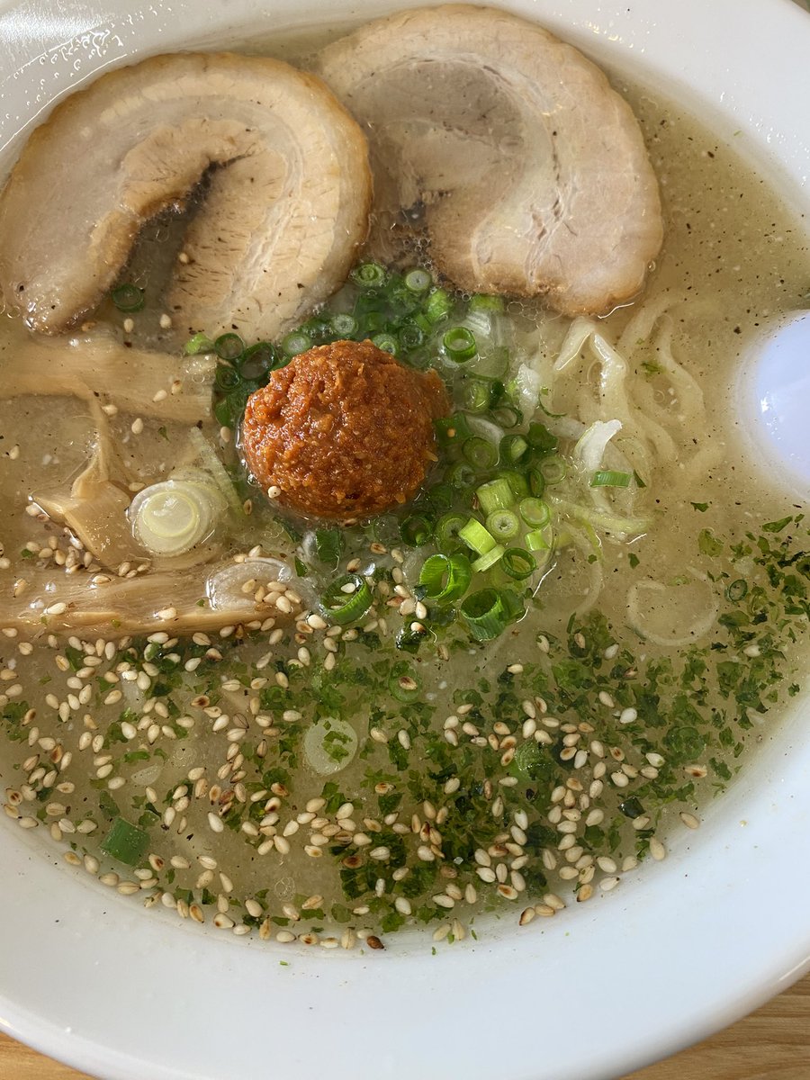 pilotwire's tweet image. 今日も熱々辛味噌だー！！
今度こそつけ麺と思うんだけど注文聞かれると「辛味噌で」って言ってまうw
#囲ろ川