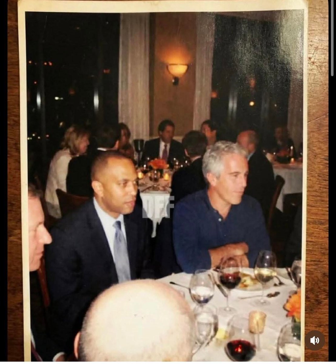jokeiko's tweet photo. @hakeemjeffries https://t.co/CFlNElIiMh
