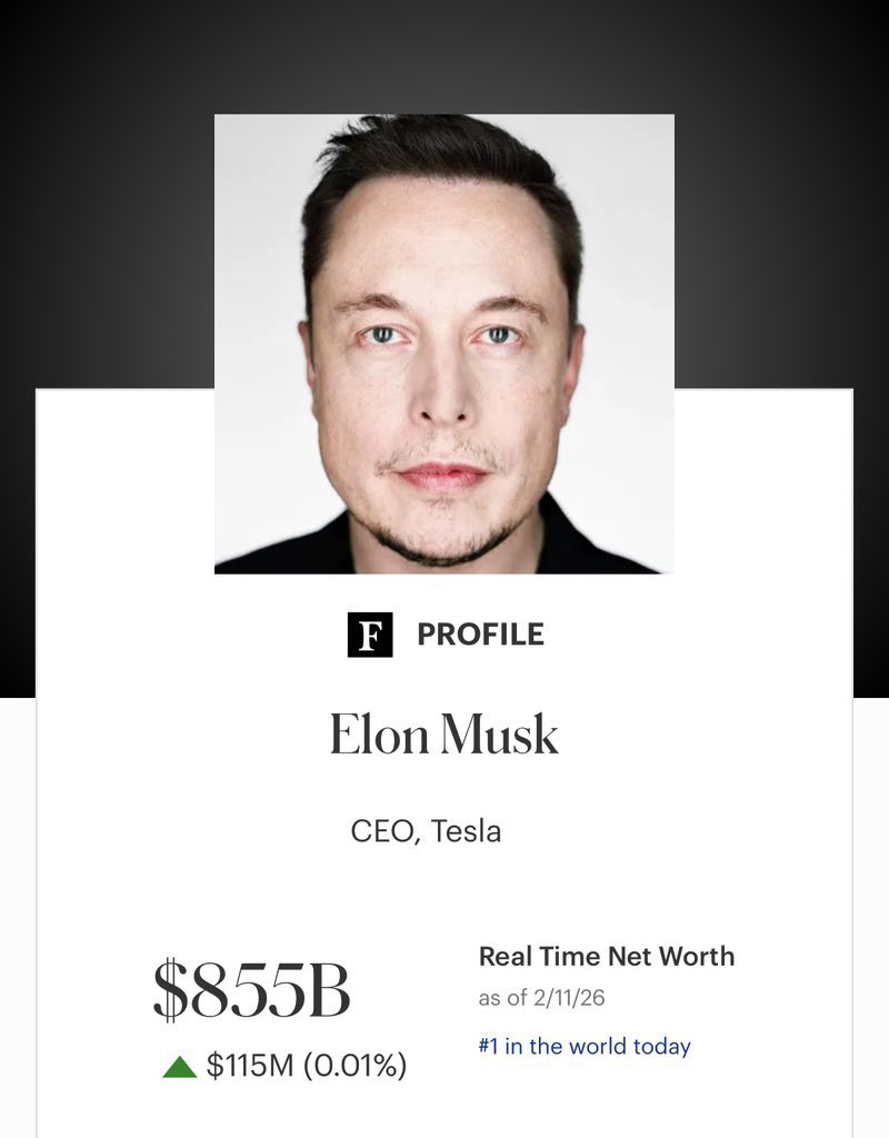 MickΞy M tweet media