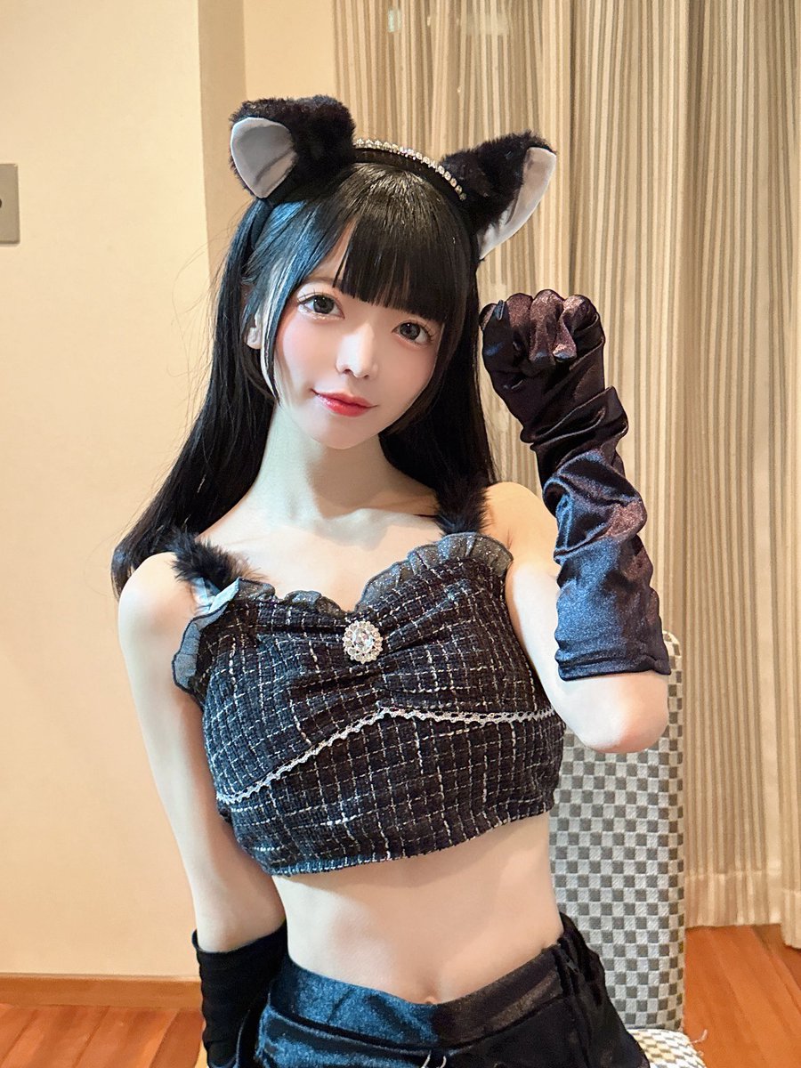 おはみるく🐈‍⬛🎀 わんにゃんの日だよ🐶🐈‍⬛ 皆んなは犬派？猫派？