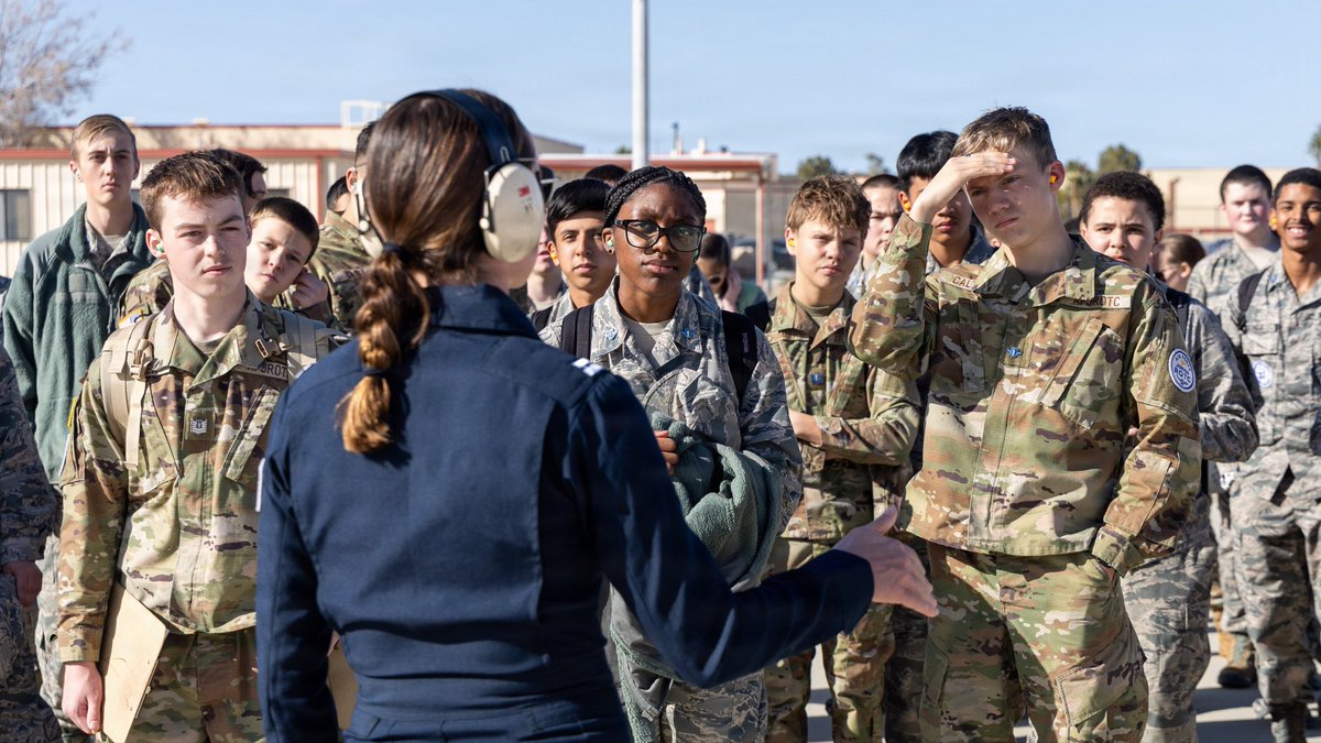 Edwards Air Force Base tweet media