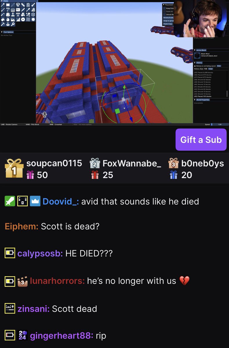 lunarhorrors's tweet image. #AVID, about scott: he’s not here anymore 😕

chat: