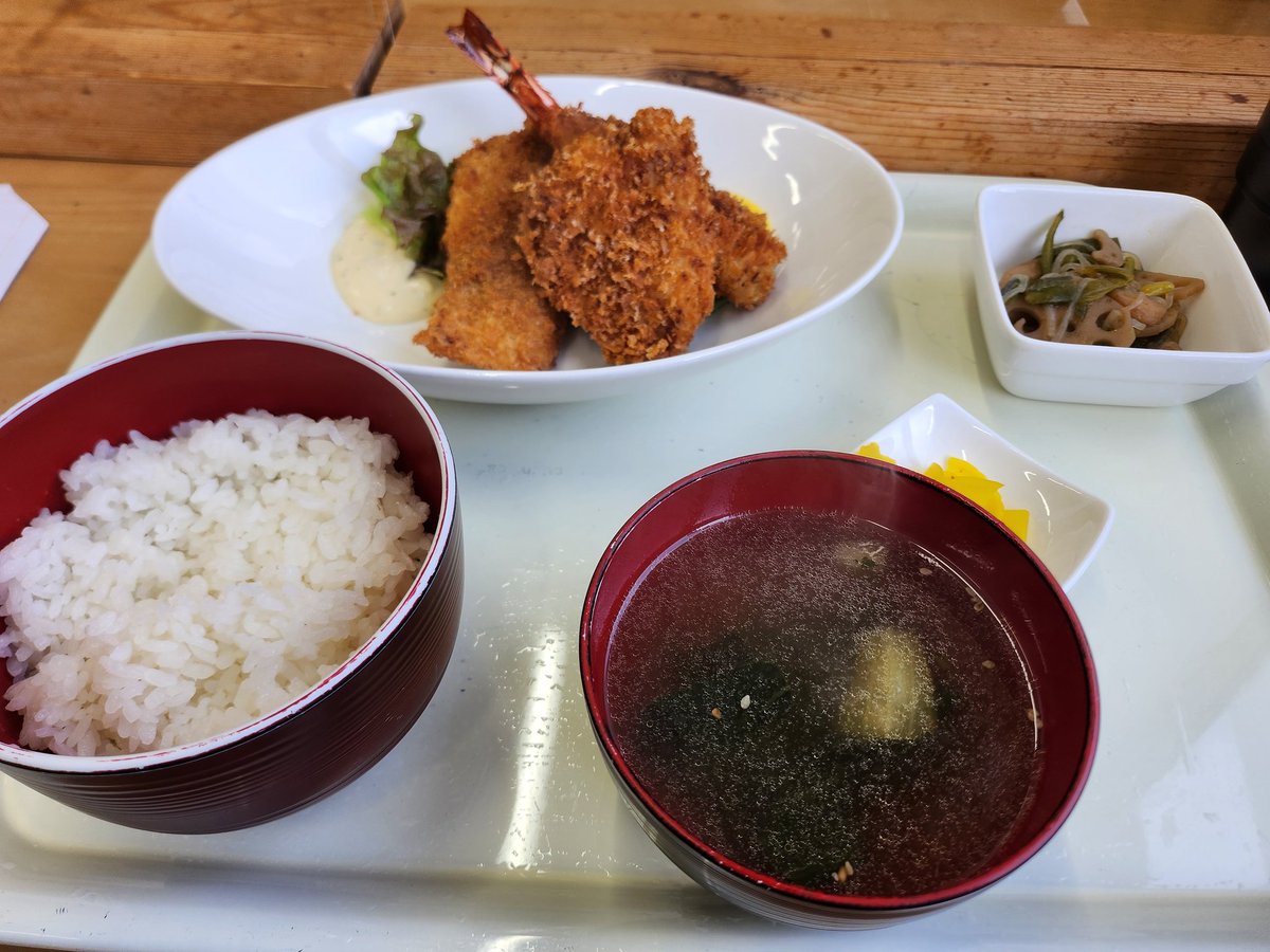 nsystem9's tweet image. 今日の現場飯🍚
これで600円は凄い🤣