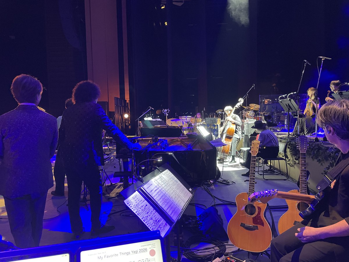 makorin317's tweet photo. ライブイマージュ2日間、楽しく懐かしく終了しました。
私のキーボード席からのステージ写真もアップ!
当日来られた方は、別目線でもお楽しみくださいませ😀
#liveimage
■出演アーティスト
#加古隆
#小松亮太
#鳥山雄司
#葉加瀬太郎
#羽毛田丈史
#宮本笑里
#REALTRAUM
#Budo
#石井琢磨
■オケメンバー
#青柳誠(p,key,sax)
#天野清継(g)
#一本茂樹(b)
#渡嘉敷祐一(ds)
#藤井珠緒(per)
#多久潤⼀朗(fl)
#最上峰⾏(ob)
#中ヒデヒト(cl)
#柏木広樹(vc)
#相川麻里子(vn)ストリングス6644