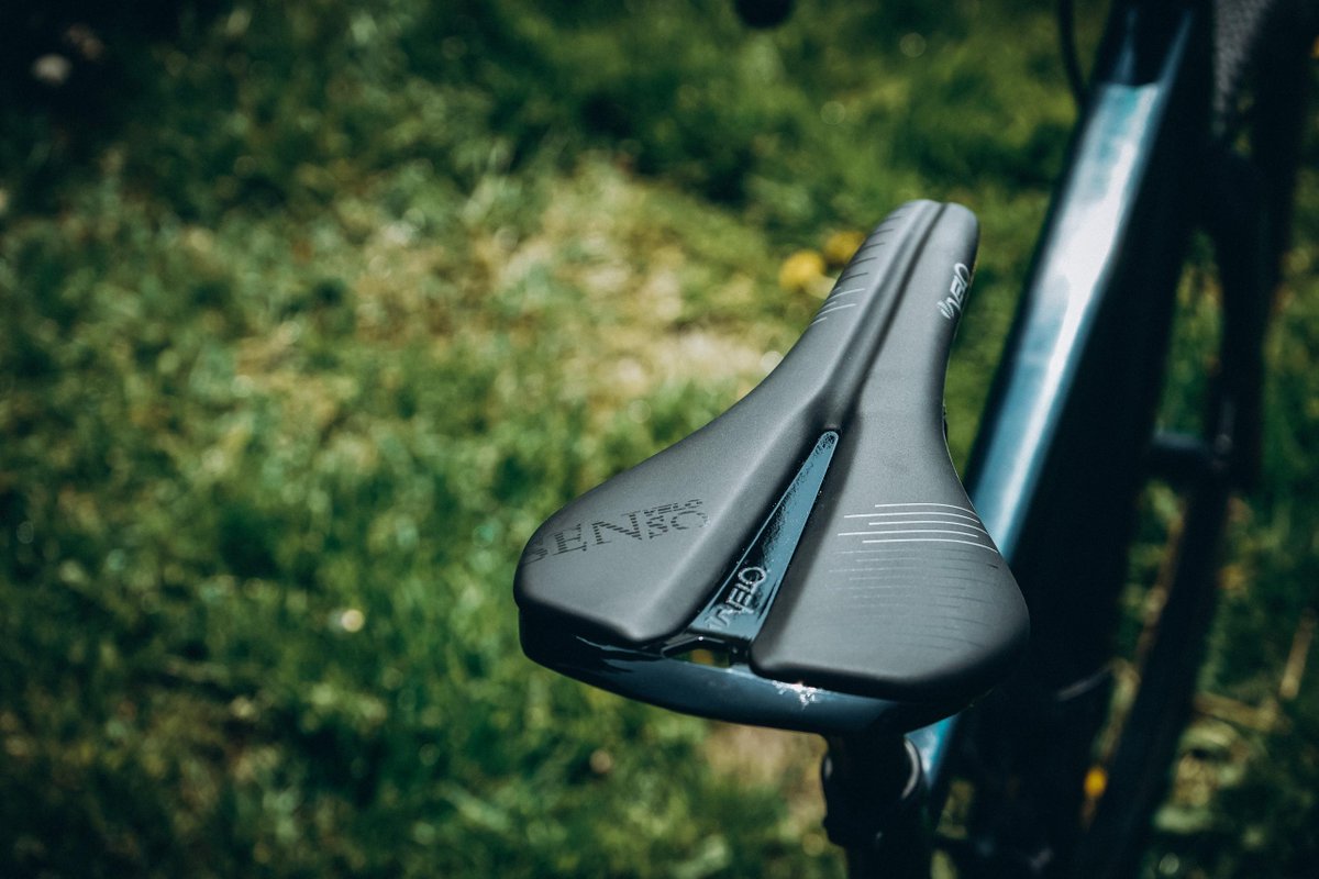 The Senso Ray offers balanced support for riders who want one saddle that works across road and mixed-surface riding. 

velosaddles.us/product/senso-…