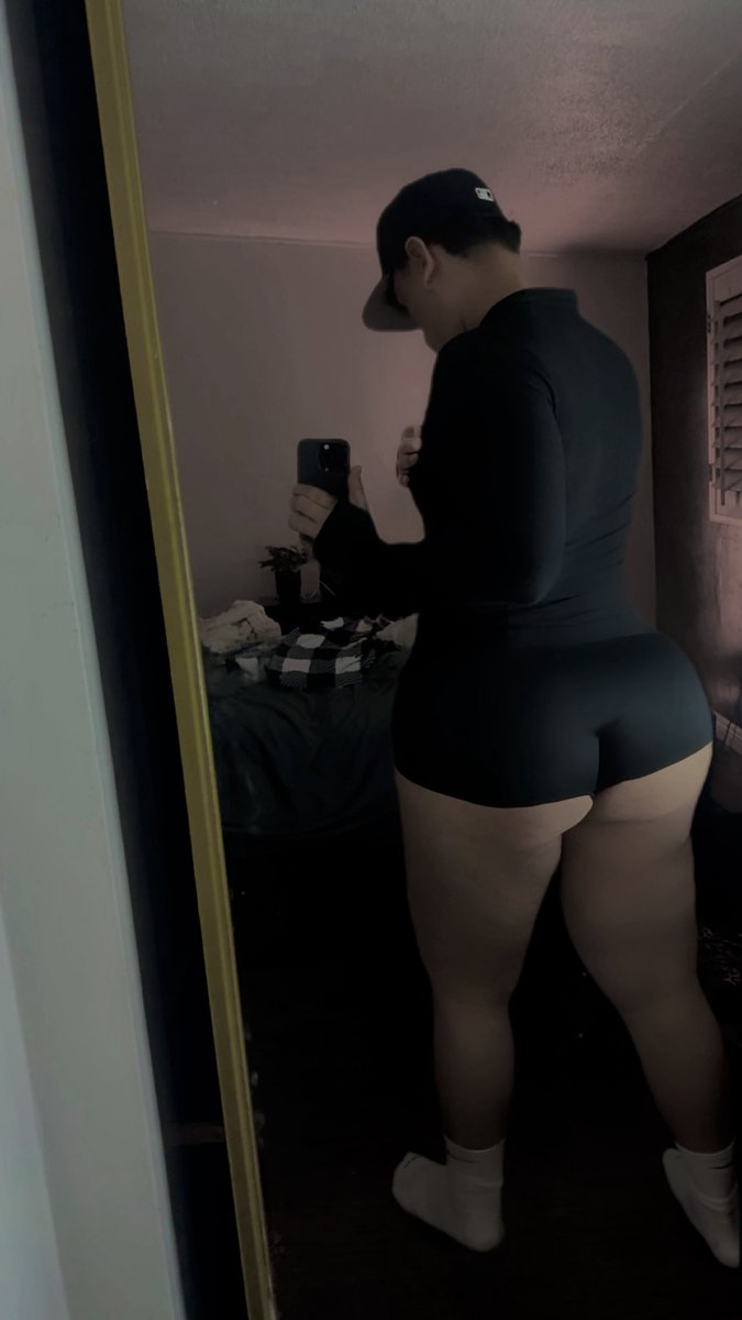ark2adri's tweet photo. felt cute https://t.co/HzzIddsIt1