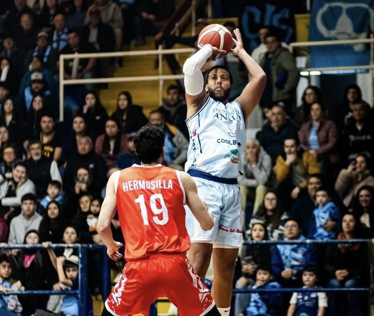 ferrocarriloest's tweet photo. #Basquet 🏀 El pivot 🇺🇲 Anthony Peacock (26 años, 2.03 mts) sería en las próximas horas jugador de #Ferro. Proviene de Pacific Caesar🇲🇨 Llega en reemplazo de Eduardo Vasirani. El domingo estaría llegando a Caballito.
Jugó en Venezuela, Uruguay, México y Chile.
#VamosVerde! 💚🚂 https://t.co/LAqh1np1gM