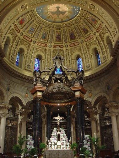 God himself has crossed the threshold from heaven to earth in the Incarnation of his Son. Through the Paschal Mystery of Christ, made present on the altar...man is enabled to cross the threshold from earth to heaven with Christ. shorturl.at/DO7Ke