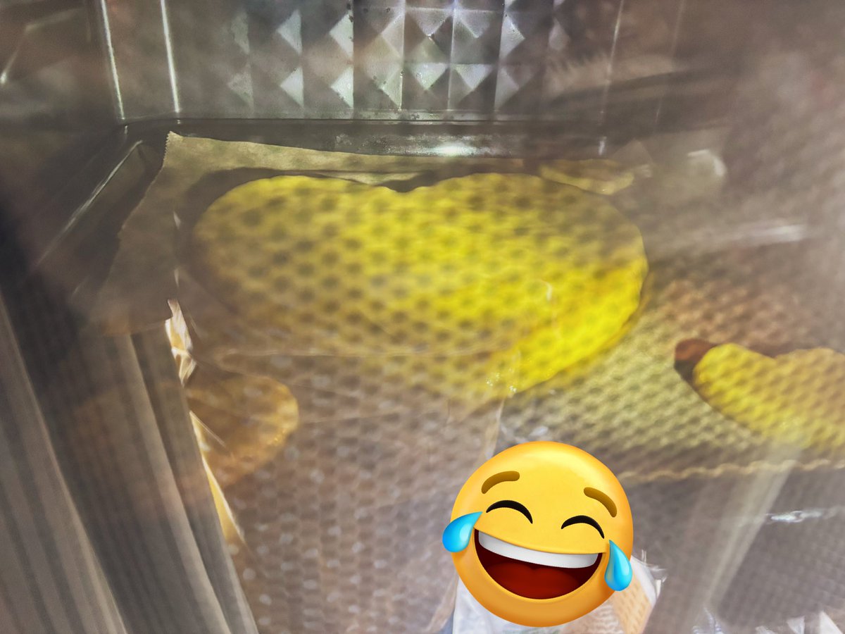 旦那さんがバレンタインにでっかいハートのクッキー作ってほしいとのことだったので、ちょっと早いけど作っている！

上手くできるかはわからん笑