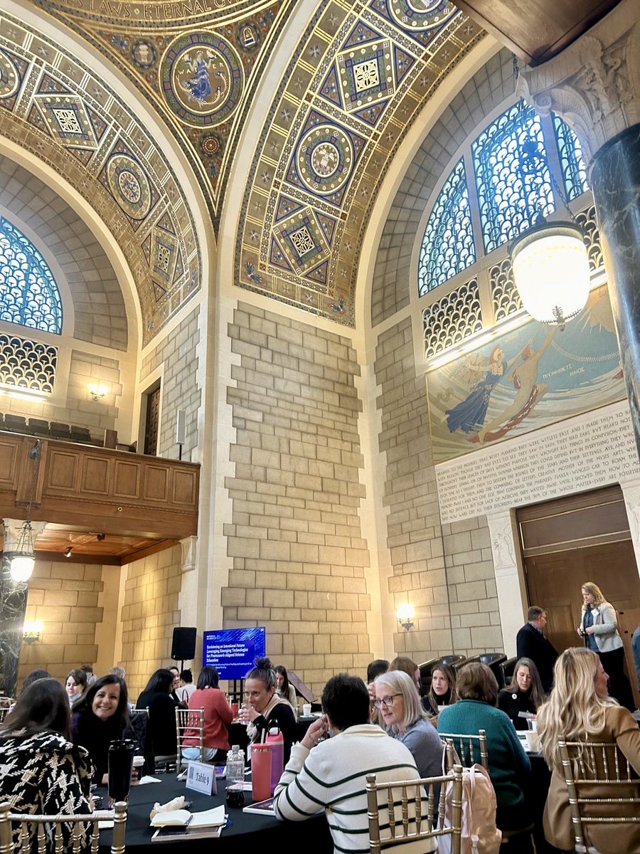 NoRILLA - Mixed-Reality Learning (AI) tweet media