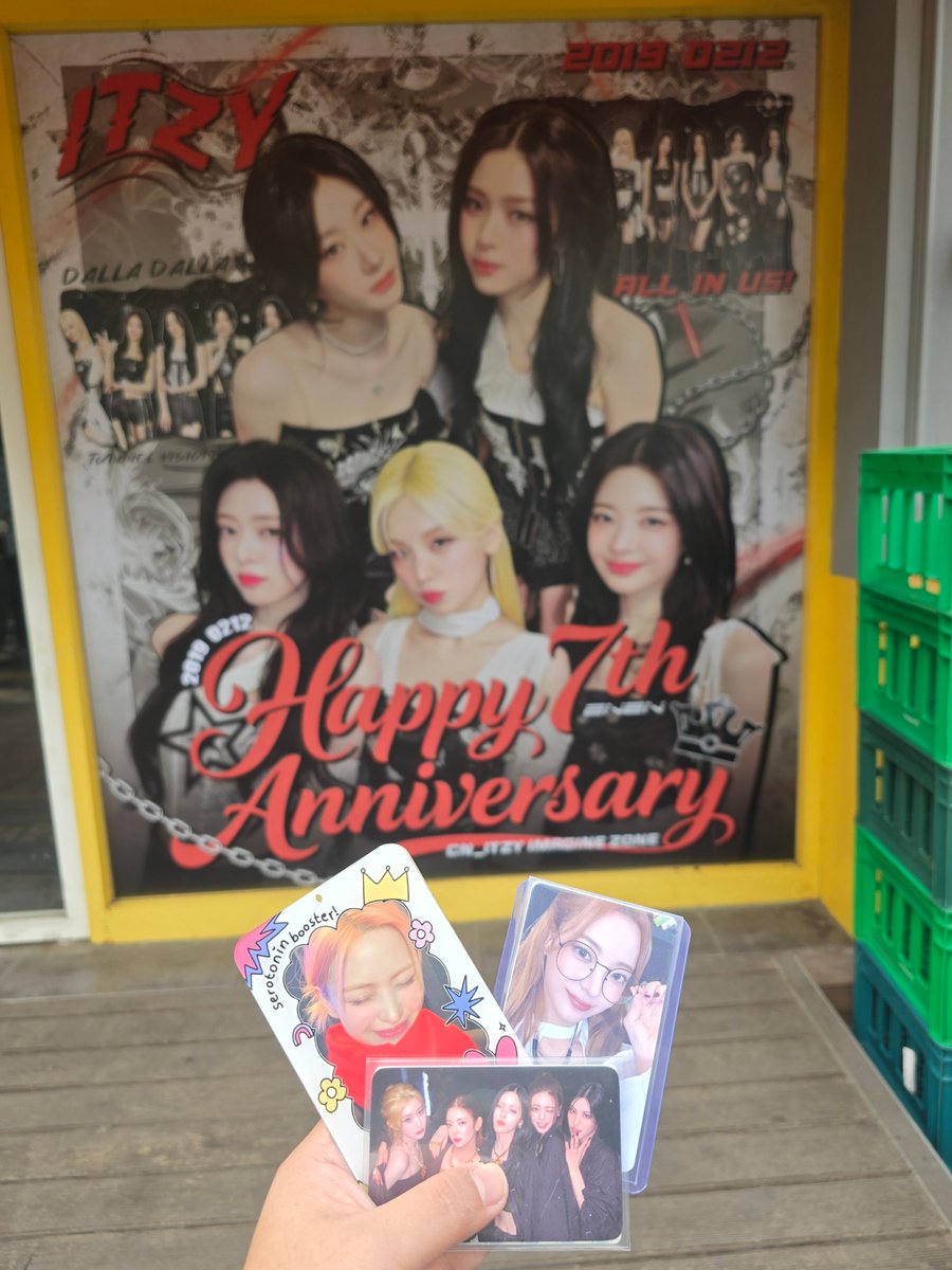 Happy 7th anniversary ITZY 🖤🩵🍬💟🩷 #ITZY #MIDZY @ITZYofficial