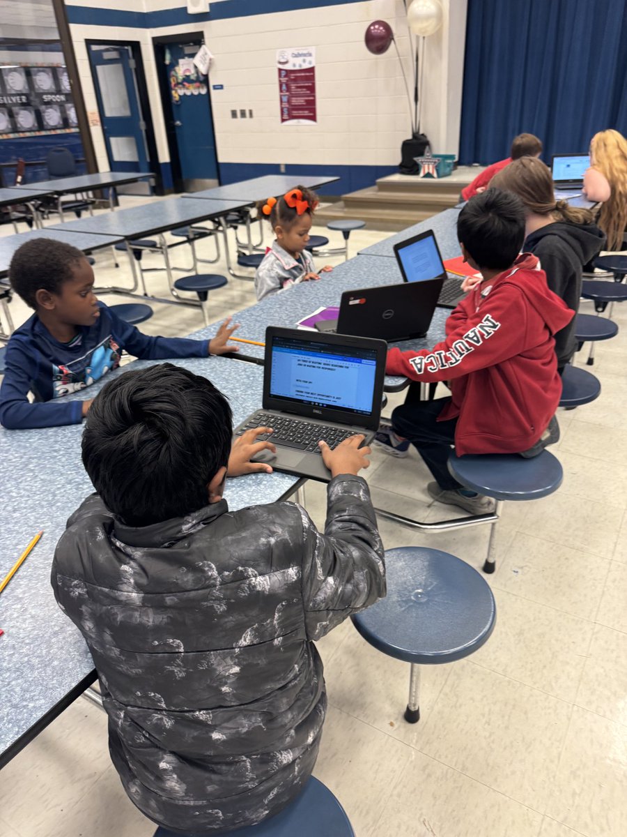 🍎Jenna Morrell🍏 tweet media