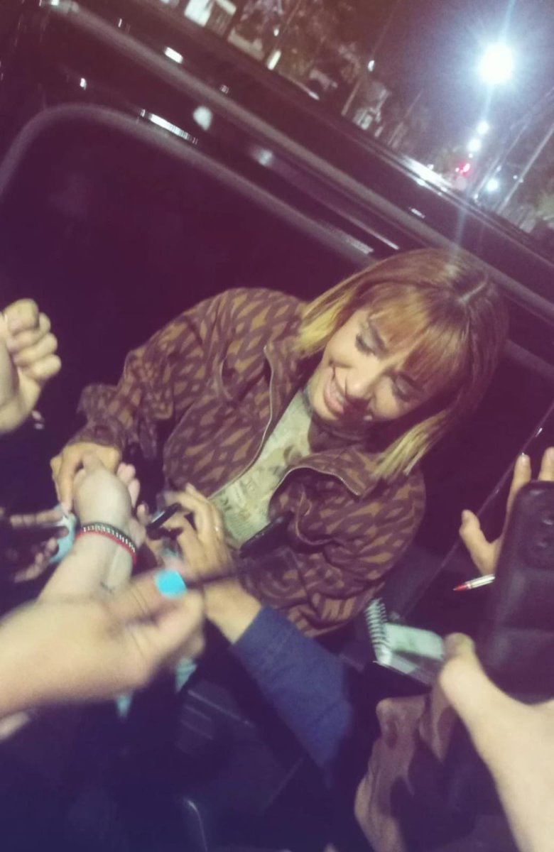 Mi chiquita 26 añitos no te das una idea cuánto te amo gracias por salvarnos con tu música hoy celebramos tu vida más que nunca ❤️💕