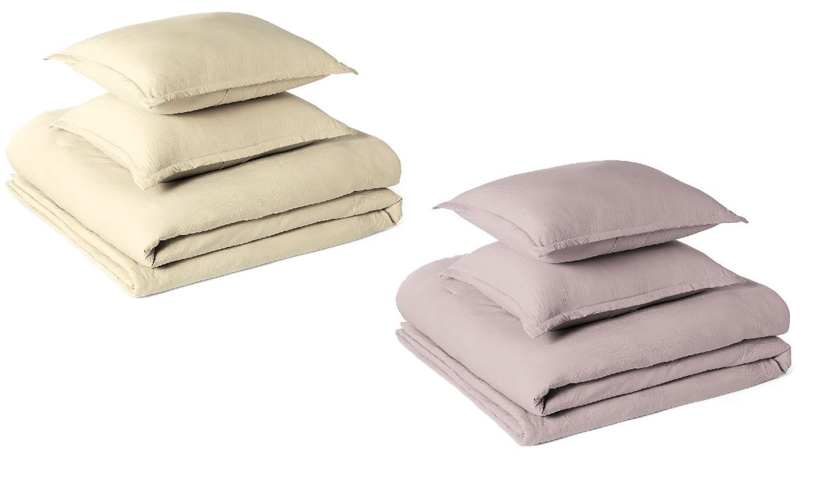 3 Piece Amazon Basics Brushed Microfiber Comforter Set only $13-$17
Twin Purple $13.63 amzn.to/4qxSE62
Queen/Full 
   Beige $14 amzn.to/3MhaFYp
   Purple $16 amzn.to/4aHtZHz
   Blue $16 amzn.to/3Zzj901
King
   Beige $17 amzn.to/4kwt288