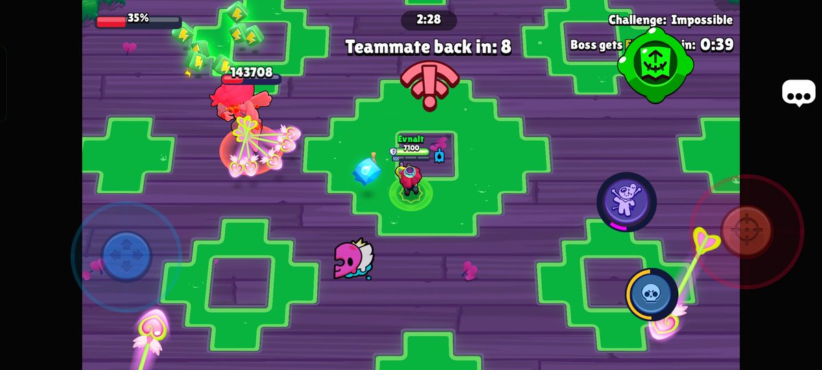 Edvinvwj's tweet photo. @FTMKeienburg His special attacks server crashing giving no replay is a bit op. Took 40 seconds before he was able to reach me and kill me. But main attack (120->15 fps  is also a bit op) https://t.co/8LIwo6xkwM