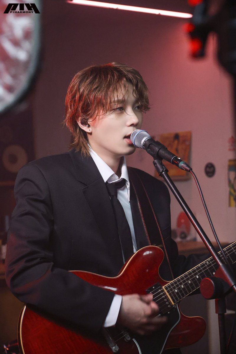 #THEO ‘100 yen kiss’ LET ME KNOW cover, membership only BEHIND P1CK ! 💴 1/3 

#테오 #P1Harmony #피원하모니 #P1H