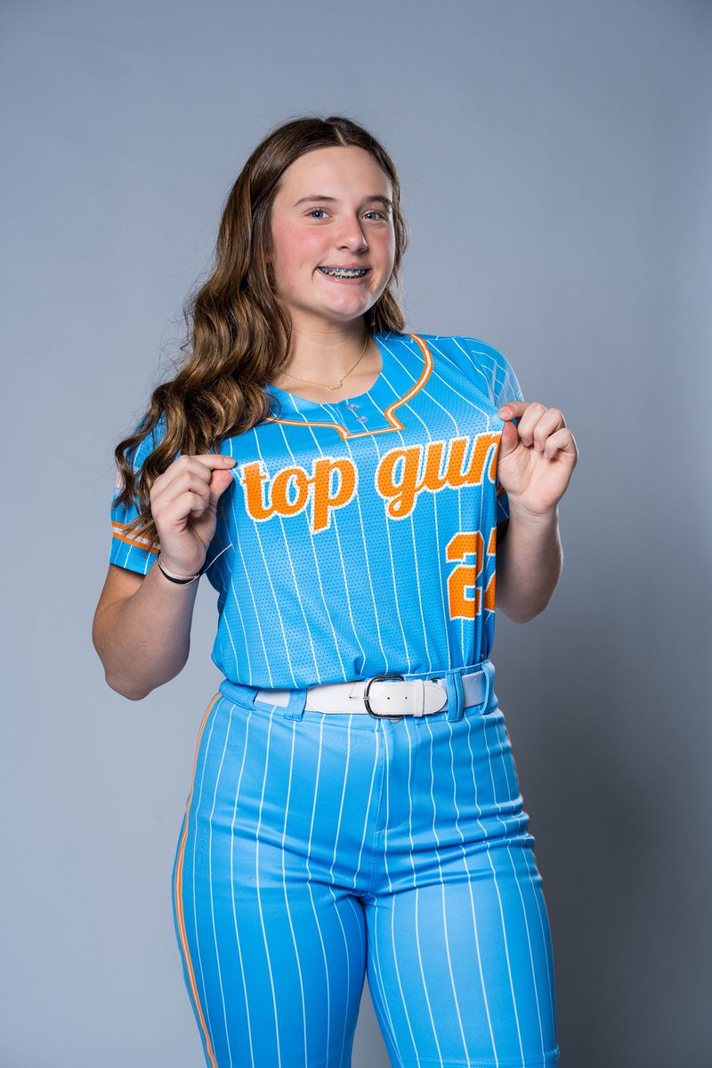 Spring Training weekend in Florida with my <a href="/topgunfastpitch/">Top Gun Fastpitch</a> family! Had the best hitting lesson with <a href="/MilzTony/">Tony Milz</a>!  Can’t wait to hit the dirt and apply everything I have learned.  Love our new uniforms! Thank you coaches🩵🧡✈️<a href="/topgun_skim/">Top Gun National 14u SKIM</a>
