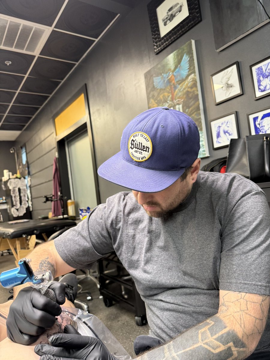 bl6ckr0s3's tweet photo. 2nd 6 hr session w/ @Devyntattoo - Sun Wukong [Monkey King]. Only an hr left of work to go!

#tattoo #art #SunWuKong #MonkeyKing #brandedtattoocompany #spiritualgrowth #accomplishments https://t.co/cyGpBBoMxQ