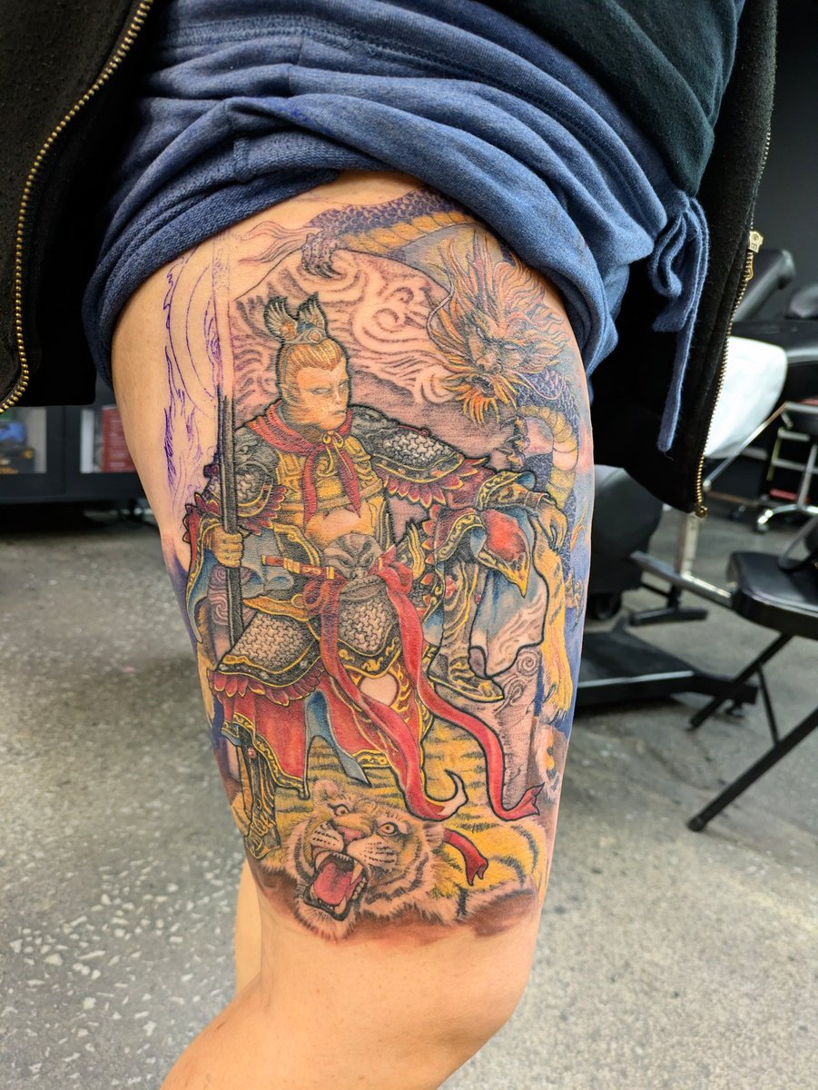 bl6ckr0s3's tweet photo. 2nd 6 hr session w/ @Devyntattoo - Sun Wukong [Monkey King]. Only an hr left of work to go!

#tattoo #art #SunWuKong #MonkeyKing #brandedtattoocompany #spiritualgrowth #accomplishments https://t.co/cyGpBBoMxQ
