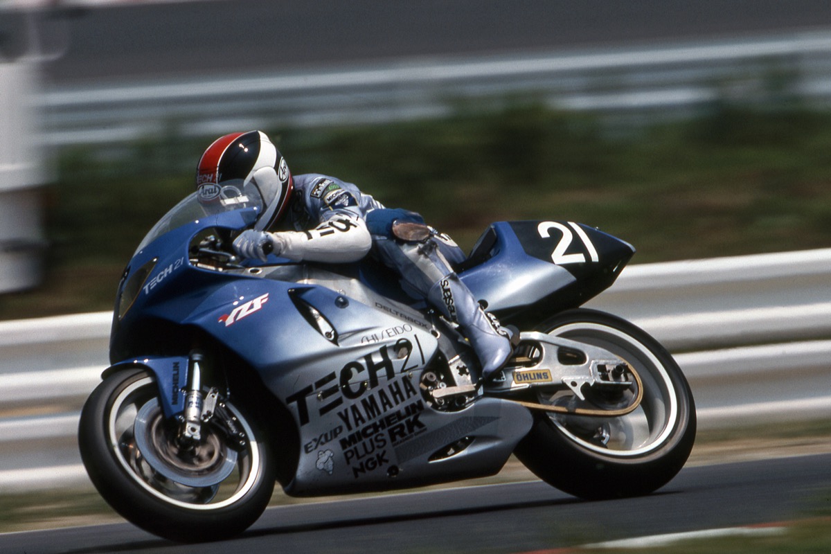 平忠彦氏が資生堂「TECH21（テック21）」カラーのマシンで参戦した