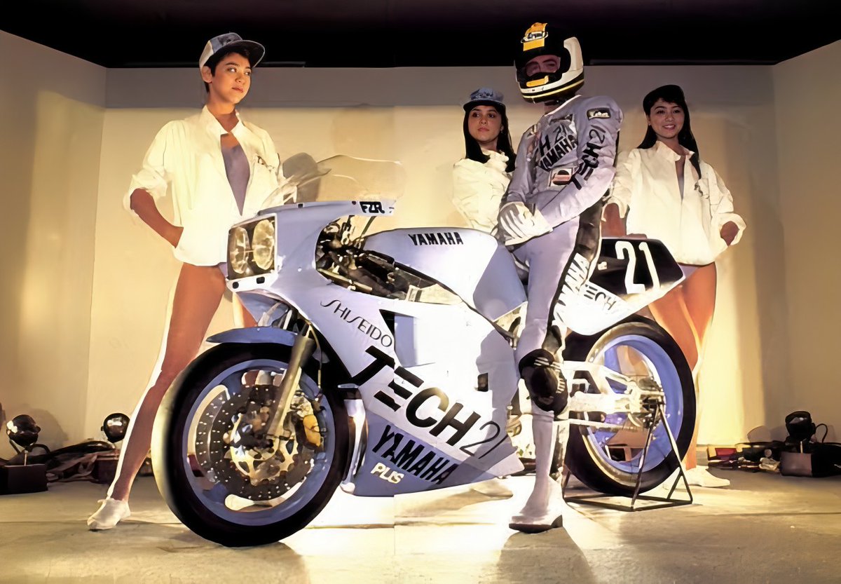 平忠彦氏が資生堂「TECH21（テック21）」カラーのマシンで参戦した