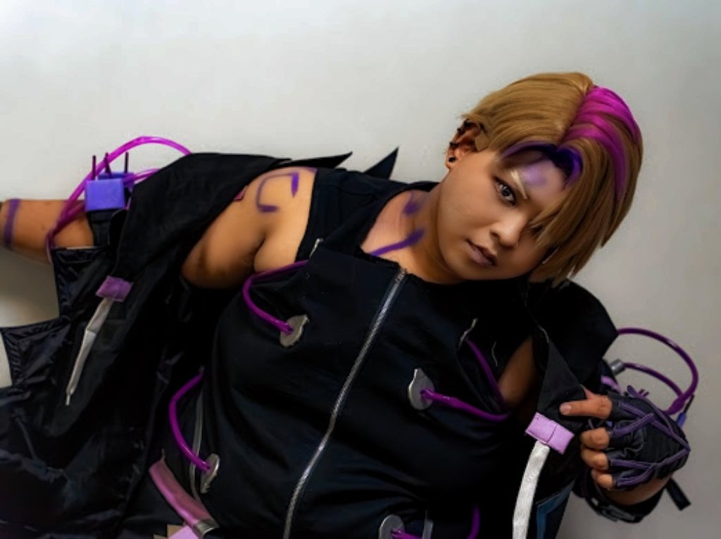 ParadoCos's tweet photo. HELPP!! MY KAMI OSHI @QuinnBenet SAW MY COSPLAY OF HES VTUBER MODEL!! IM SCREAMING!!!🤣🤣🤣 https://t.co/hjMsJQl7uC