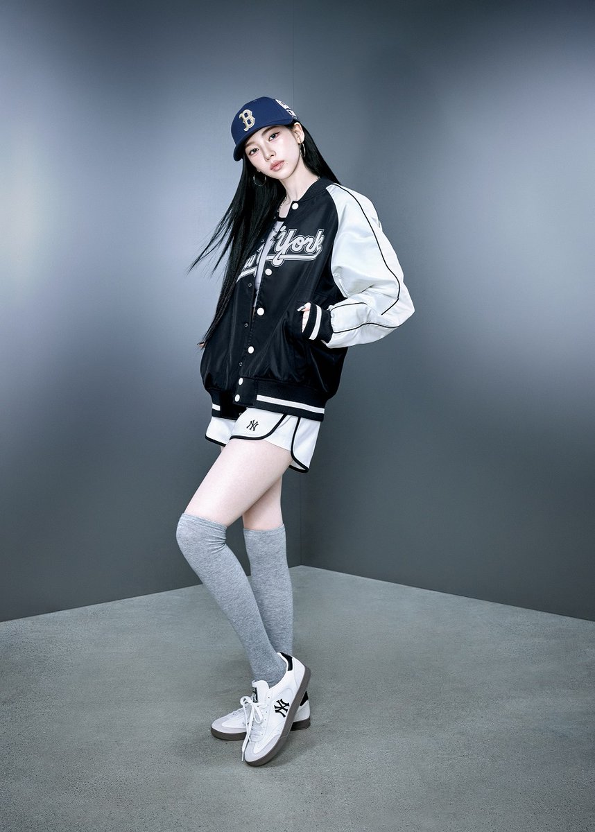 slist2015's tweet photo. 에스파 카리나, MLB 26SS 화보 공개...미공개 포토카드 증정

#카리나 #에스파 #aespa 
#에스파카리나 
#KARINAXMLB
#카리나XMLB
@aespa_official
#MLB #MLBXKARINA
#KARINA
 ⬇관련기사⬇ 
https://t.co/tCit54LrRf https://t.co/qbZDqRGF5U
