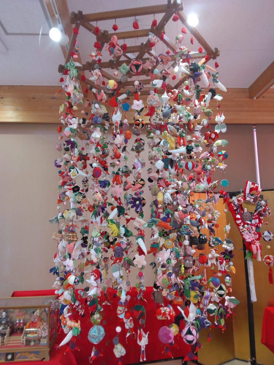 こんにちは😊
さくら市に吊るし雛を
見に行ってきたよ
毎回綺麗で感動したよ
皆さんの地域でもひな祭り
をやっていたら是非みてね😆