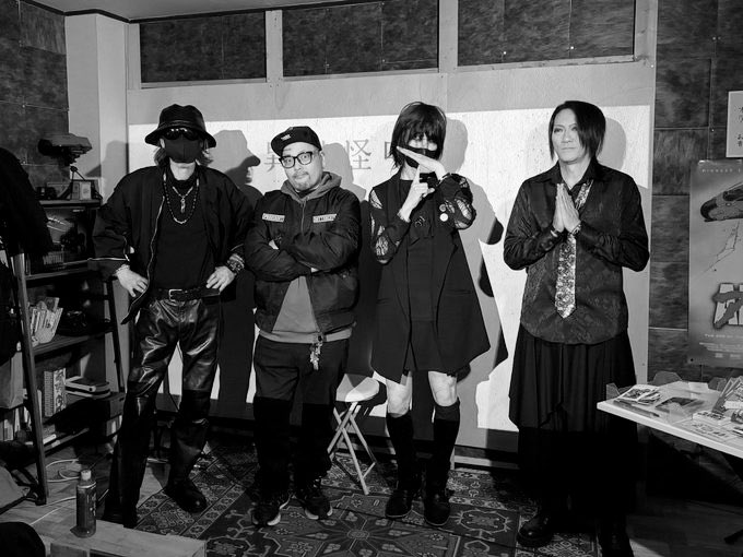 Go_ShadowofLife's tweet photo. おいっす〜！

11日space Cでの怪談トークイベントに足を運んでいただいた方々、共演者さん、
ありがとうございました！
いろいろ見せていただいたり、聞かせていただいたりと、めちゃくちゃ濃い日でした〜
黒助さんの秘密兵器には、自分は訳あって近づけませんでしたが…
ね〜…そういうことです… https://t.co/0EFtN8M3V6