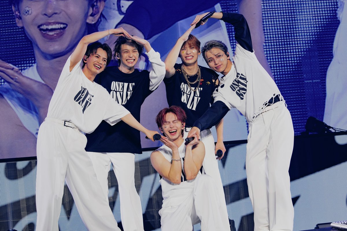 tvasahi_cs's tweet photo. 【ch1】
✧˚˖ ⸜「完全版」放送まであと1日 ⸝ ˖˚✧
ONE N' ONLY LIVE TOUR 2025 「#LUMINA」

舞台裏映像では
アリーナツアーの解禁を見守る様子や
気合いの入った円陣シーンなど盛りだくさん🫣❤️‍🔥

📺放送日時
13(金)よる9時〜

📱見逃し配信(スカパー！番組配信)
20(金)23:59まで ※スマホ視聴🆗
https://t.co/UGM7XFKhvy

🔗番組HP
https://t.co/9pHanAPipX

🎁Instagramでもプレゼントキャンペーン実施中
https://t.co/0HULHmWrst

@onenonly_tokyo
#ワンエンライブ #ONENONLY #ワンエン