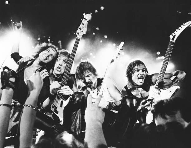 Classic Rock In Pics tweet media