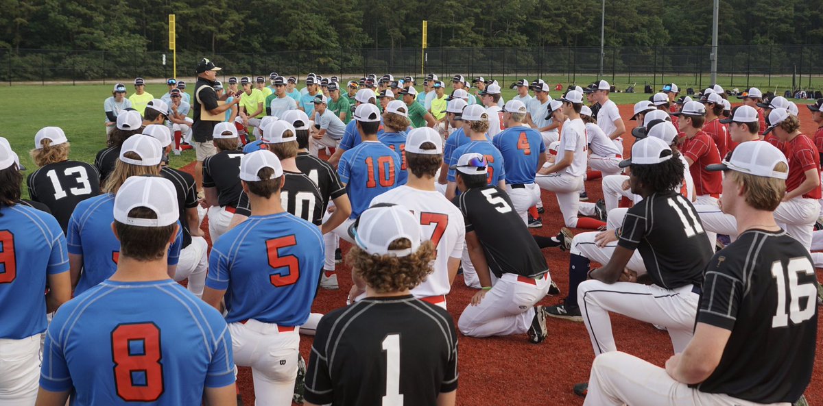 Banditsball's tweet photo. Be the best H.S. player you can be, the best student you can be and the best teammate you can be, and have success on your summer team….that will determine what collegiate level you fit. Lot of competition to deal with #youhavetoachieve #havesuccess #grind https://t.co/ItoWlOEwjm