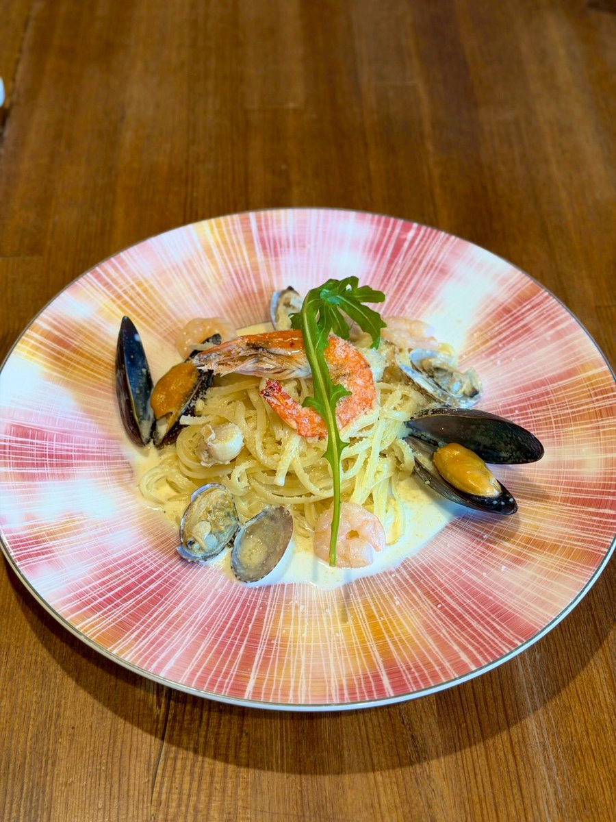 otokomaeeeeee's tweet photo. こんにちは♪
南越谷 ビストロ男前でございます🌞

当店のランチメニューは『月替わりランチコース』です💡
選べる前菜・メイン料理が毎月変わります！
ぜひ毎月チェックしてみてください👀✨

本日も皆様のご来店を心よりお待ちしております🙇‍♀️ https://t.co/CEDLdedBwx