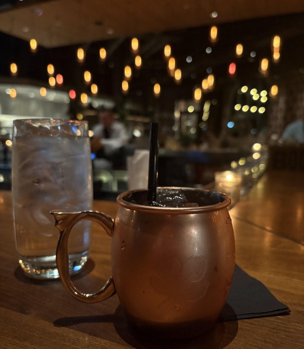 Mel 🪩 tweet media