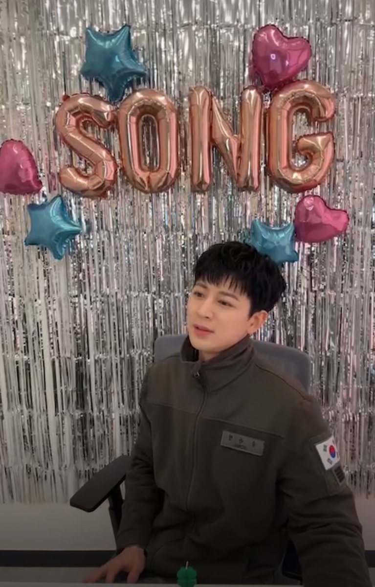 welcome back คับพี่สุดหล่อ 🤓🫶🏻

#WelcomeBack_Yunhyeong
#송윤형 #ユニョン #iKON #아이콘